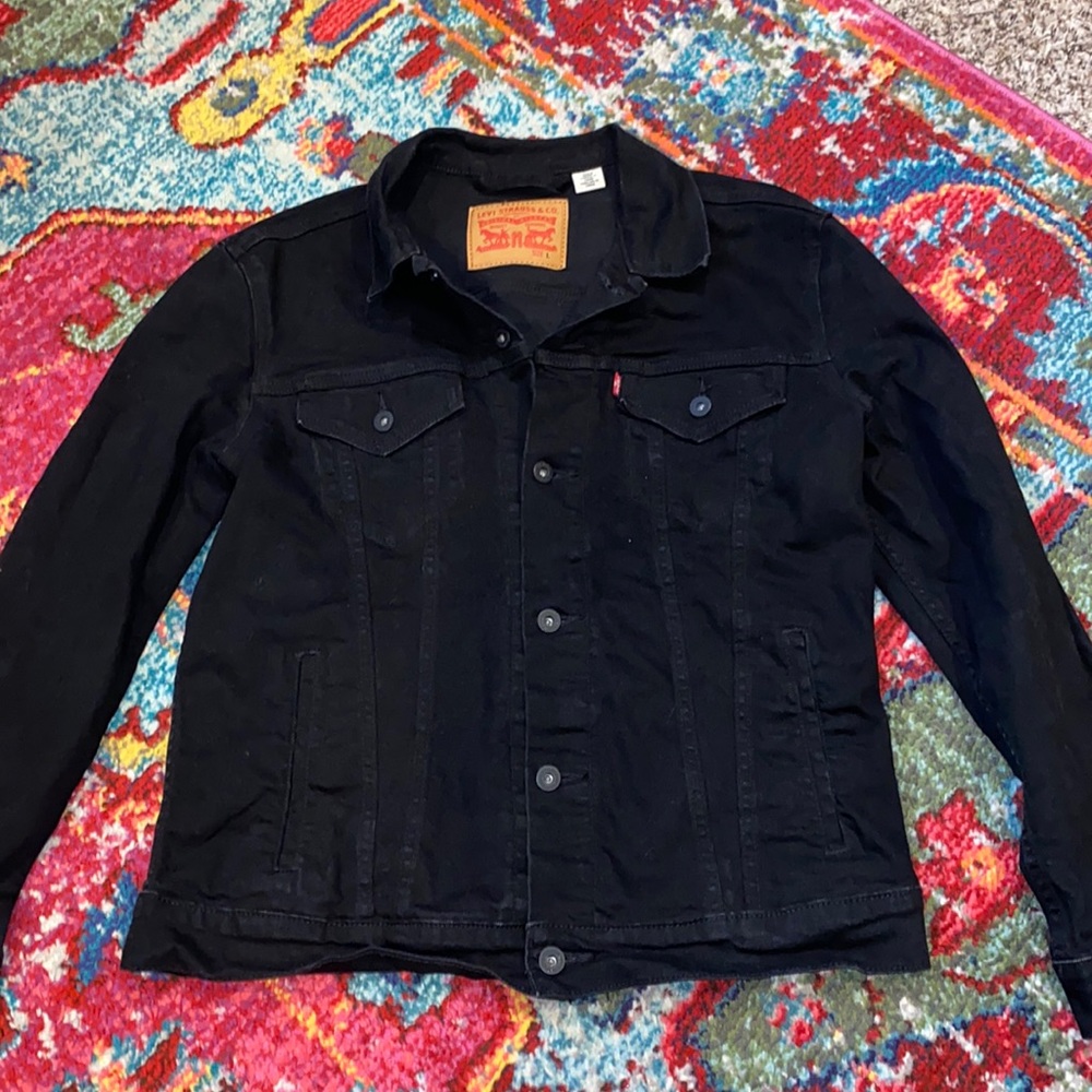 Men’s black Levi denim jacket sz L